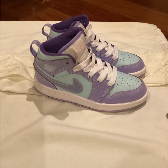 Nike Air Jordan 1 mid G5 unisex high top sneaker Sz. 12C - Picture 1 of 11